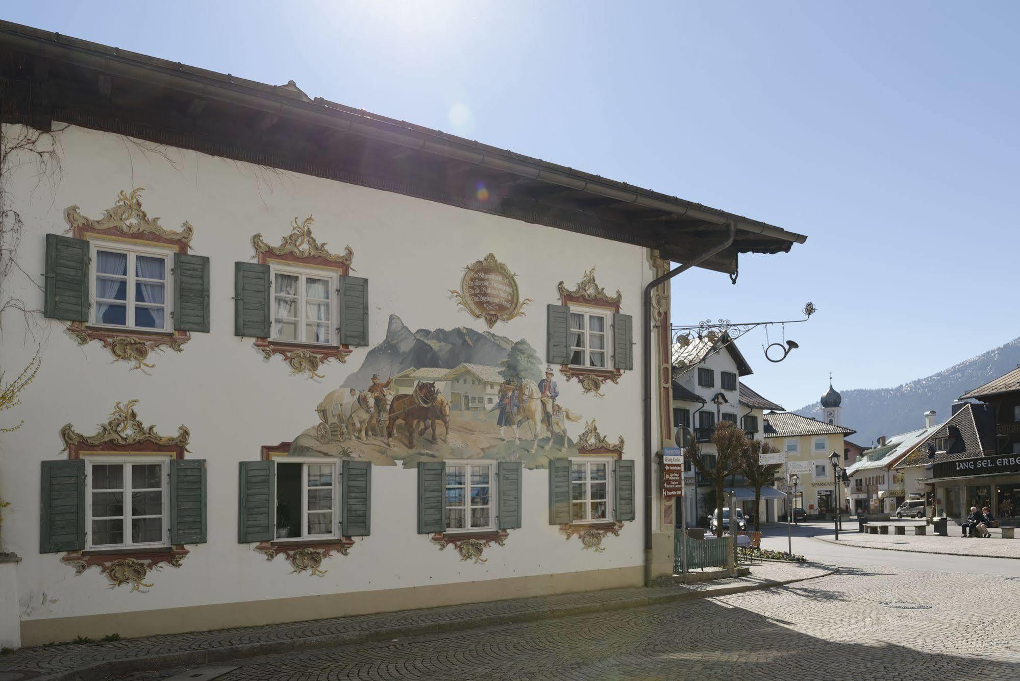 Hotel Alte Post Oberammergau Bagian luar foto